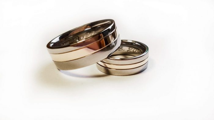 Titanium & Gold Wedding Rings. 9 grams